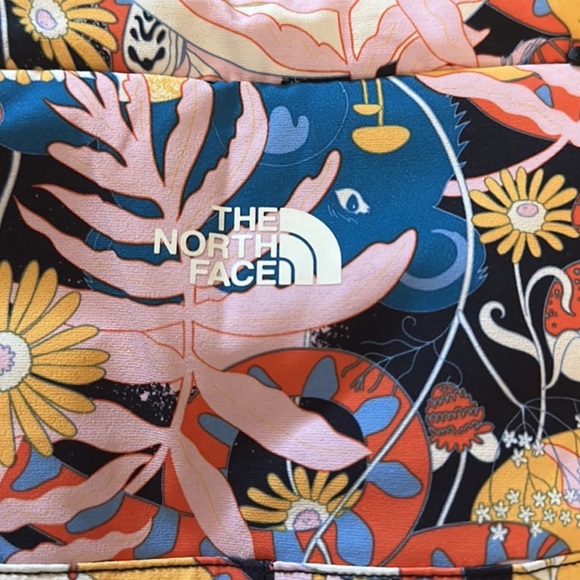 The North Face Printed EA Arque 3” Short Floral Multicolor size Medium - Picture 4 of 6